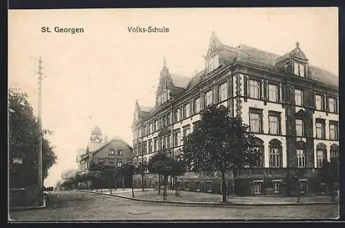 AK St. Georgen / Schwarzwald, Partie an der Volks-Schule