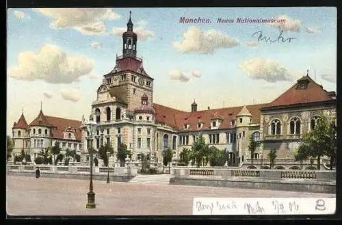 AK München, Neues Nationalmuseum von der Strasse aus