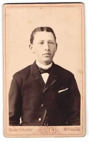 Fotografie Gustav Schröder, Mittweida, Rochlitzer Strasse 234, Porträt eines jungen Mannes