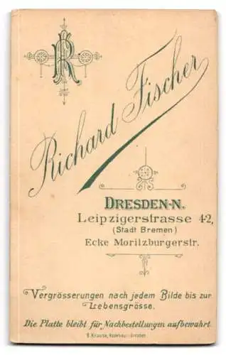 Fotografie Richard Fischer, Dresden, Leipzigerstr. 42, Drei Kinder auf einem Stuhl