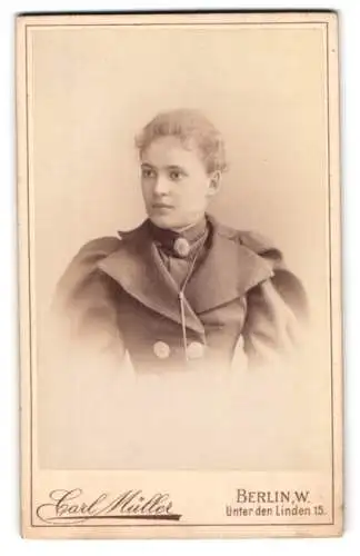 Fotografie Carl Müller, Berlin, Unter den Linden 15, Porträt einer Dame