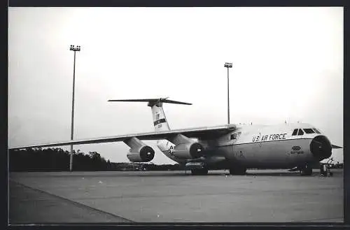 Fotografie Flugzeug Lockheed C-141 Starlifter der USAF 60134