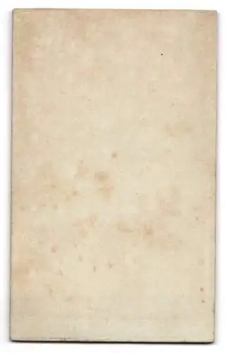 Fotografie Willh. Dreesen, Flensburg, Grosse Strasse 21, Porträt eines jungen Mannes