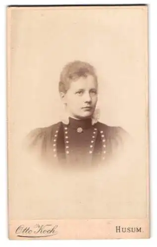 Fotografie Otto Koch, Husum, Süderstrasse 152, Porträt einer Dame