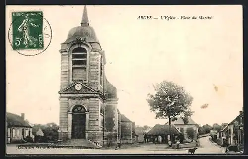 AK Arces, L`Église, Place du Marché