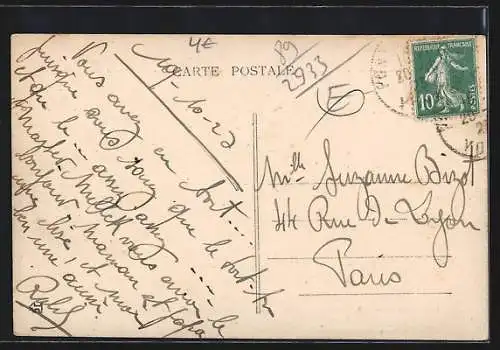 AK Pont-sur-Yonne, Vue générale de la ville avec collines et rivière en arrière-plan