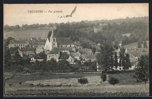 AK Vaudeurs, Vue générale du village et paysage environnant