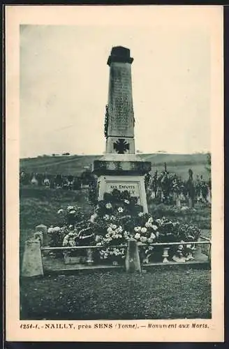 AK Nailly /Yonne, Monument aux Morts