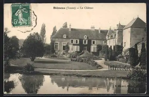 AK Bléneau /Yonne, Le Château et le jardin avec vue sur l`étang