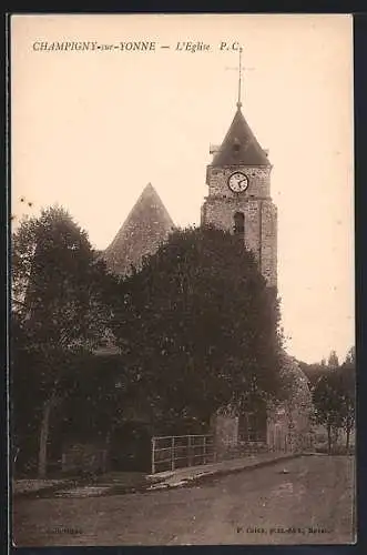 AK Champigny-sur-Yonne, L`Église et son clocher imposant