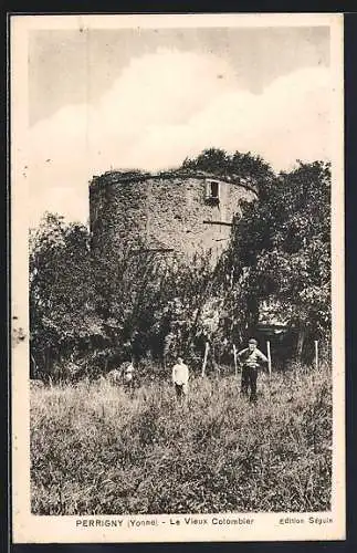 AK Perrigny /Yonne, Le Vieux Colombier