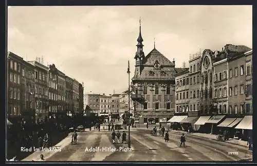 AK Ried im Innkreis, Platz mit Geschäften