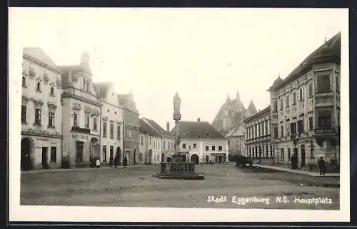 AK Eggenburg /N.Ö., Café Eggenburg und Geschäftshaus R. Apfelthaler am Hauptplatz