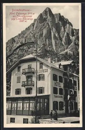 AK Falzaregopass, Hotel Falzarego gegen Cima Falzarego
