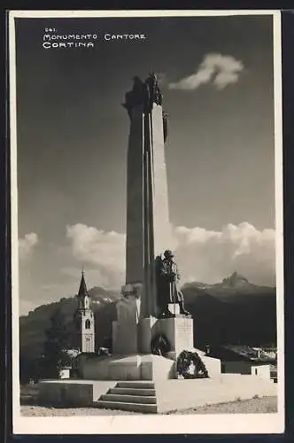 AK Cortina, Monumento Cantore