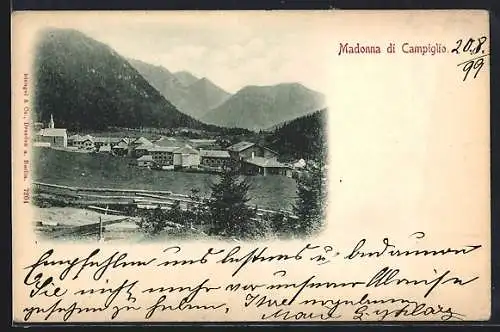 AK Madonna di Campiglio, Gesamtansicht mit Bergpanorama