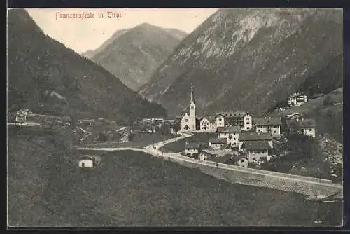 AK Franzensfeste, Gesamtansicht mit Kirche, Berge im Hintergrund