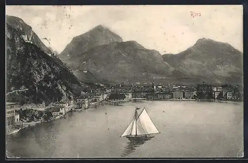AK Riva, Segelschiff in der Bucht von Riva