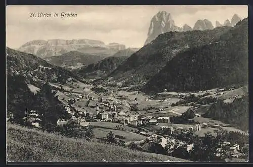AK St. Ulrich in Gröden, Ortsansicht mit Blick ins Tal