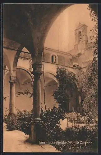 AK Taormina, Cortile Castello Caterina
