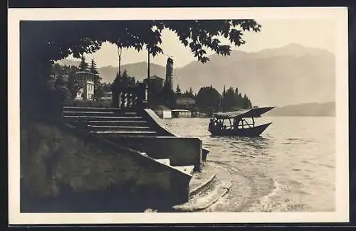 AK Tremezzo /Lago di Como, Panorama mit Boot