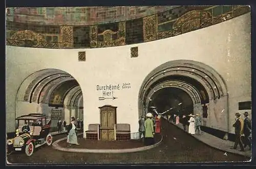 AK Hamburg, Blick in den Elbtunnel