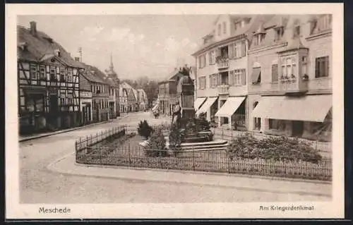 AK Meschede, Strassenpartie am Kriegerdenkmal