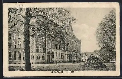 AK Oldenburg / O., Post mit Strassenpartie