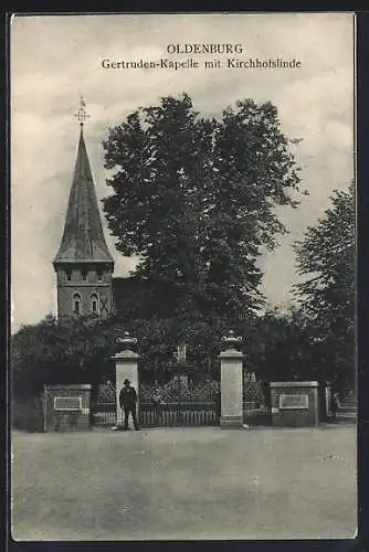 AK Oldenburg / O., Gertruden-Kapelle mit Kirchhofslinde