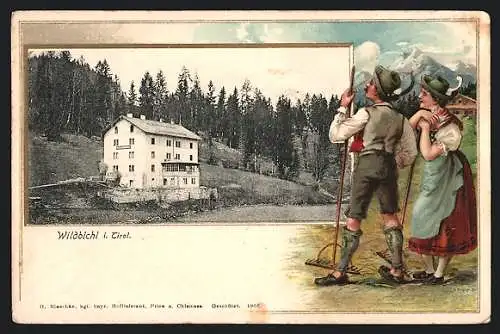 AK Wildbichl i. Tirol, Haus mit Wald, Bauern in Tracht