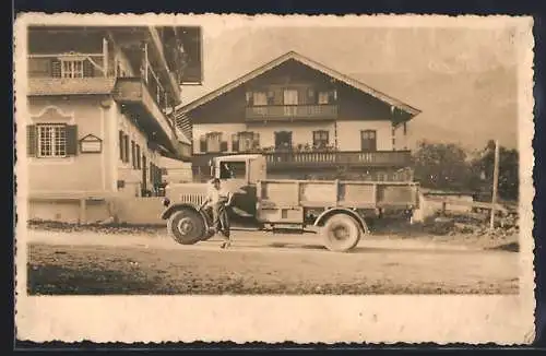 Foto-AK Lastkraftwagen, Aufschrift Baumeister