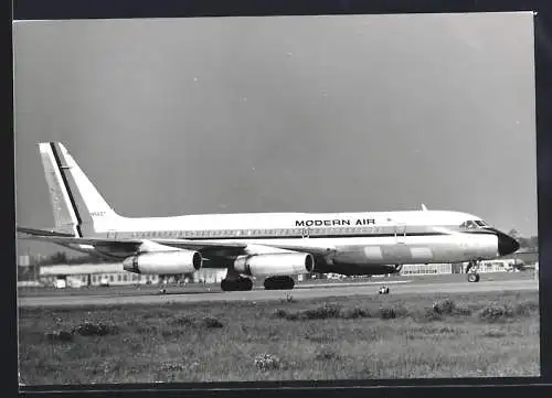 Fotografie Flugzeug Convaier CV990 der Modern Air Kennung N5617