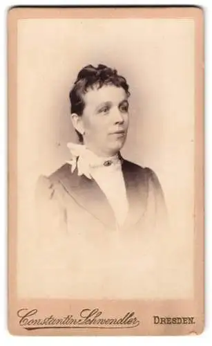 Fotografie Constantin Schwendler, Dresden, Sophienstrasse 5, Porträt einer Frau