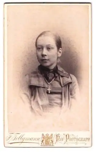 Fotografie F. Tellgmann, Hersfeld, Porträt einer jungen Frau