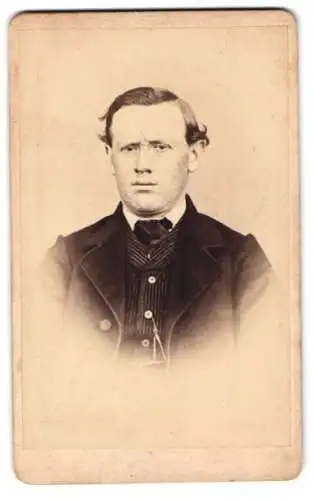 Fotografie Gustav Steudner, Reichenau, Porträt eines Herrn