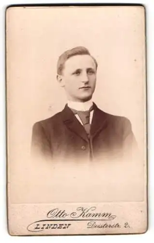 Fotografie Otto Kamm, Linden, Deisterstrasse 2, Porträt eines jungen Mannes