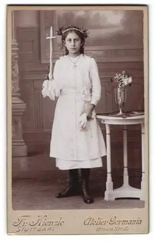 Fotografie Fr. Kienzle, Stuttgart, Breite Str. 2, Mädchen mit Kerze