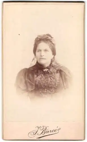Fotografie J. Barco, Nancy, Rue du Faubourg Saint-Stanislas 8, Porträt einer Frau