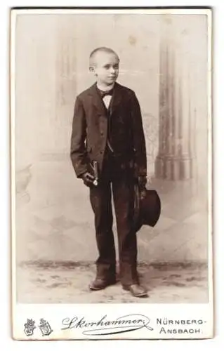Fotografie L. Korhammer, Nürnberg, St. Johannis-Str. 45, Junge mit Hut