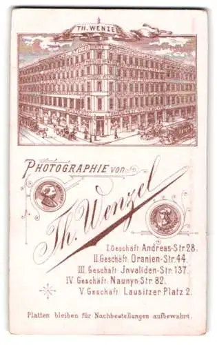 Fotografie Theodor Wenzel, Berlin, Andreas-Str. 28, Blick auf das Gebäude des Atelier mit Pferdebahn