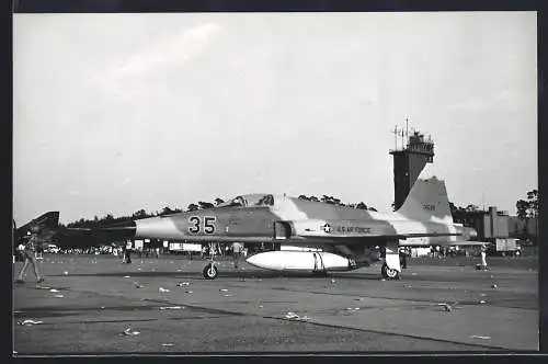 Fotografie Flugzeug Northrup F-5E Tiger, Jasta Kampfjet Nr. 35 auf dem Militärstützpunkt Ramstein