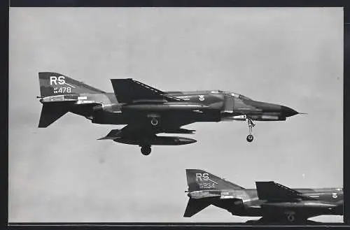Fotografie Flugzeug McDonnell Douglas F-4 Phantom der USAF im Formationsflug