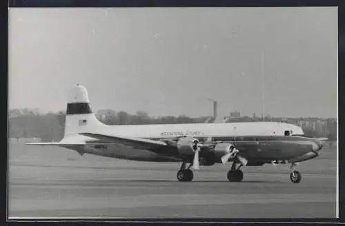 Fotografie Flugzeug Douglas DC-6 International Airlines N90702 auf dem Flughafen Berlin-Tempelhof