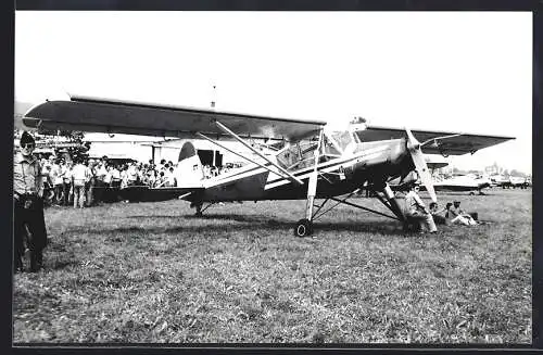 Fotografie Fieseler Fi 156 Storch D-ENPE bei einer Luftfahrtschau