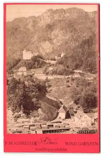 Fotografie F. Hochreiter, Windischgarsten, Ansicht Klaus, Landschaftsansicht mit Schloss und Bergkulisse