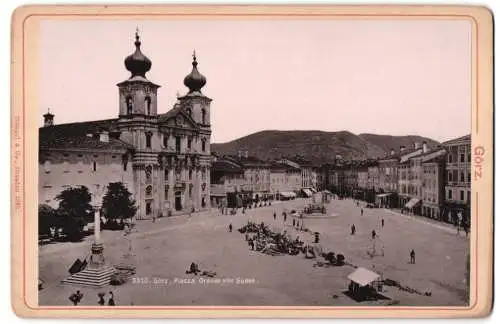 Fotografie Stengel & Co., Dresden, Ansicht Görz, Piazza Grande, beeindruckende Stadtansicht