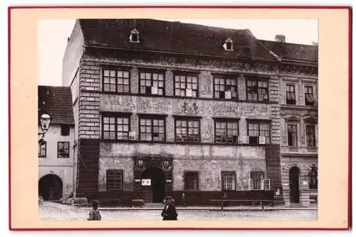 Fotografie unbekannter Fotograf, Ansicht Prachatice / Prachatitz, historische Stadtansicht, das Rathaus