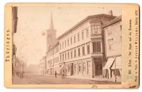 Fotografie Sophus Williams, Berlin, Ansicht Erfurt, Anger, Stadtansicht mit Kirchturm