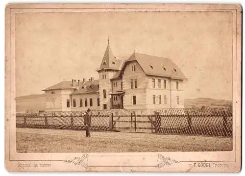 Fotografie F. Gödel, Troppau, Ansicht Olbersdorf / Mesto Albrechtice, das Franz Josef-Rettungshaus