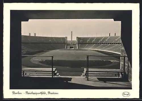 AK Berlin, Blick in das Olympiastadion auf dem Reichssportfeld